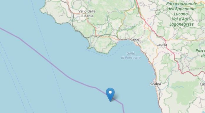 TRE SCOSSE DI TERREMOTO AL LARGO DELLA CALABRIA, LA PIÙ FORTE DI 4.4
