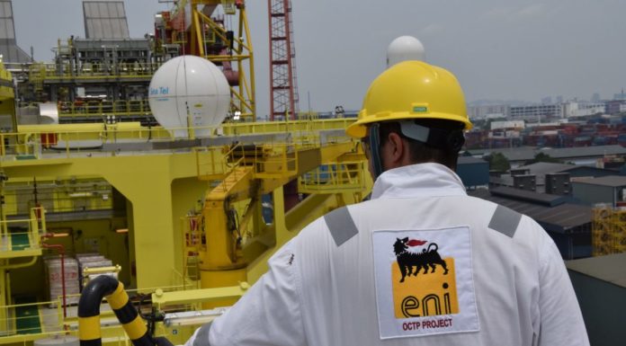 L’UTILE DI ENI NEI PRIMI 9 MESI A 2 MILIARDI, DESCALZI “DATI SOLIDI”