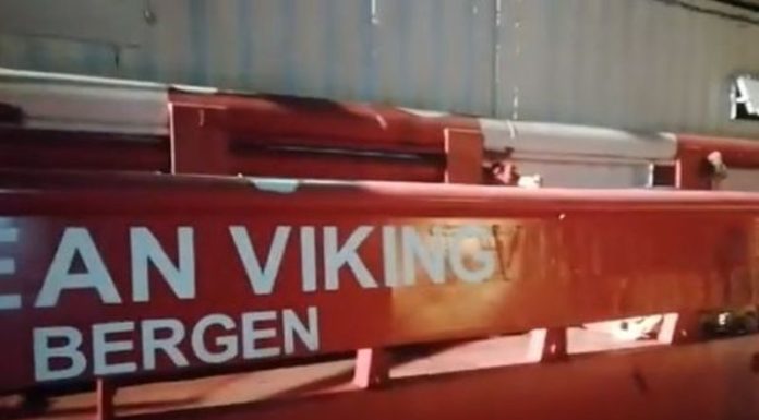 LA NAVE OCEAN VIKING CON 104 MIGRANTI E’ ARRIVATA A POZZALLO