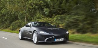 ASTON MARTIN SVELA PRIME IMMAGINI VANTAGE ROADSTER