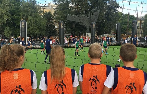 INTER E ISOLOTTO PREMIATE AI GRASSROOTS AWARDS