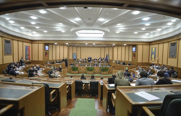 Sessione di bilancio, approvati 10 articoli della legge di Stabilità regionale