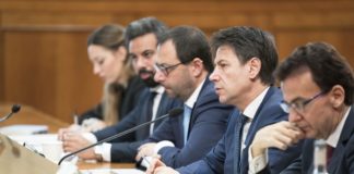 WHIRLPOOL, GOVERNO INCONTRA I SINDACATI