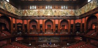 OK COMMISSIONE CAMERA A TAGLIO PARLAMENTARI