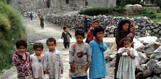 GIOVANI, IN 10 ANNI TRIPLICATI MINORI POVERI