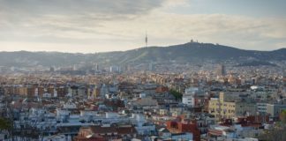NOTTE DI VIOLENZA A BARCELLONA, 31 ARRESTI