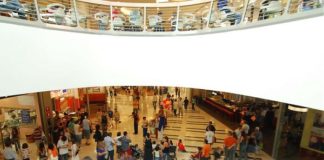 FIDUCIA CONSUMATORI E IMPRESE CONTRASTATA