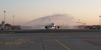 LINATE, ATTERRATO PRIMO VOLO DOPO RESTYLING SCALO