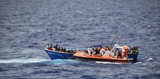 NAUFRAGIO LAMPEDUSA, RECUPERATI 5 CADAVERI