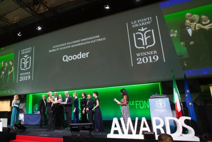 Consegna del premio a Qooder-1
