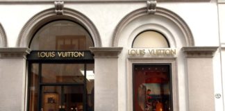 LOUIS VUITTON ACQUISTA TIFFANY