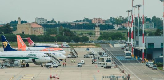 Aeroporti di Puglia “Nessuna criticità sul carburante allo scalo di Brindisi”