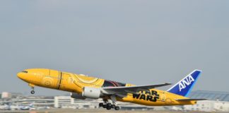 ANA, AEROMOBILE A TEMA STAR WARS A DICEMBRE NEI CIELI