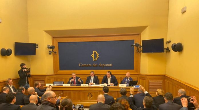 L’UGL LANCIA LA CONTROMANOVRA “IL PAESE DEVE USCIRE DALLA CRISI”