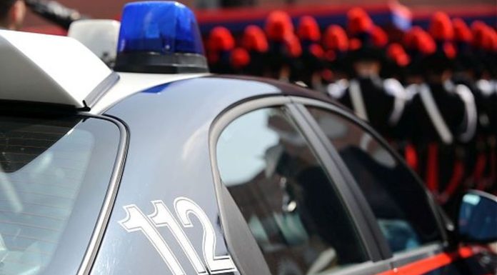 PIAZZÒ ORDIGNO DAVANTI UFFICIO POSTALE DI GENOVA, ARRESTATO ANARCHICO