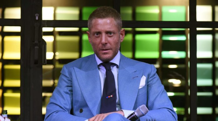 GRAVE INCIDENTE STRADALE PER LAPO ELKANN IN ISRAELE