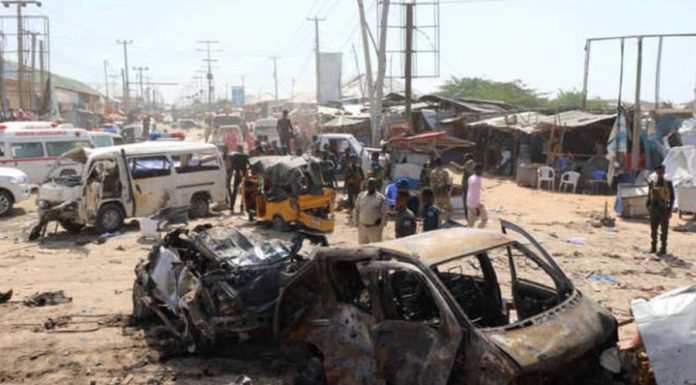 SOMALIA, ATTENTATO KAMIKAZE CON AUTOBOMBA A MOGADISCIO