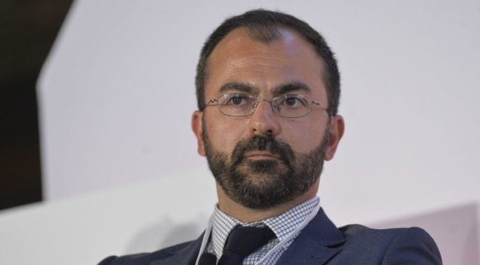 FIORAMONTI LASCIA IL M5S E VA AL GRUPPO MISTO, “MI HA DELUSO MOLTO”