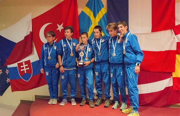 CALA SIPARIO, TESTIMONE PASSA A ESTONIA