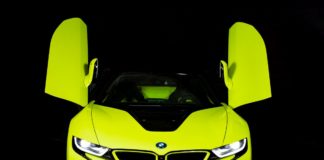 BMW I8 ROADSTER LIMELIGHT EDITION
