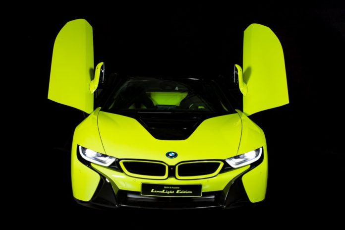 P90378313_highRes_bmw-i8-roadster-lime
