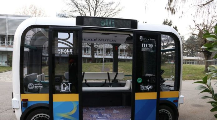 A TORINO IL BUS A GUIDA AUTONOMA STAMPATO IN 3D