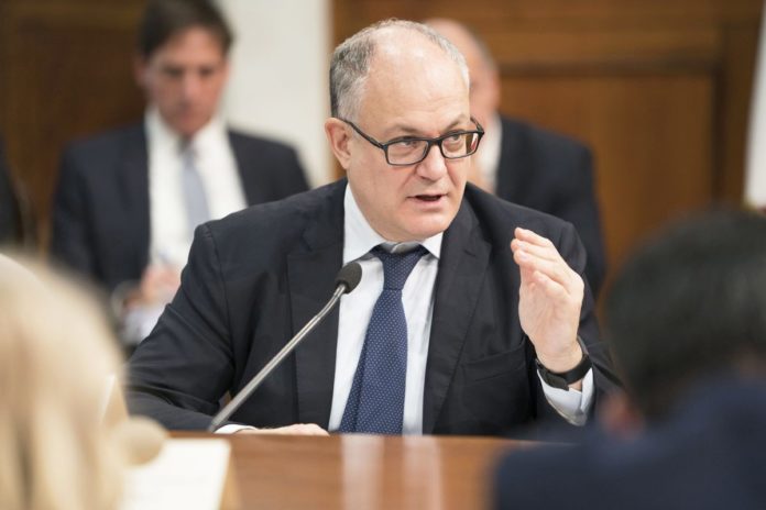 IL MINISTRO DELL'ECONOMIA ROBERTO GUALTIERI