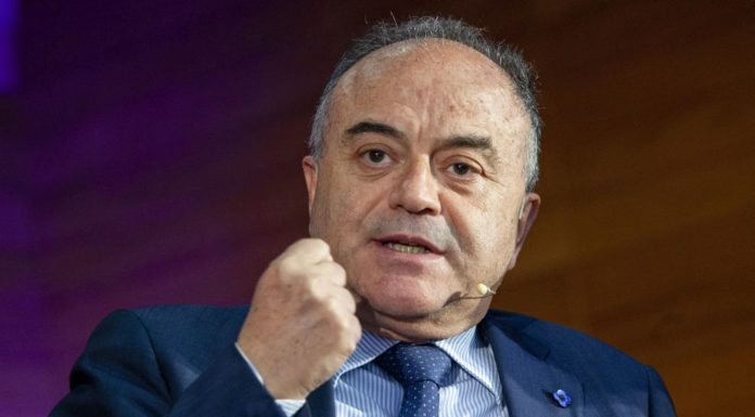 MANIFESTAZIONE CONTRO ‘NDRANGHETA A CATANZARO “TUTTI CON GRATTERI”