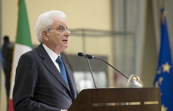 Shoah, Mattarella “L’indifferenza anticamera della barbarie”
