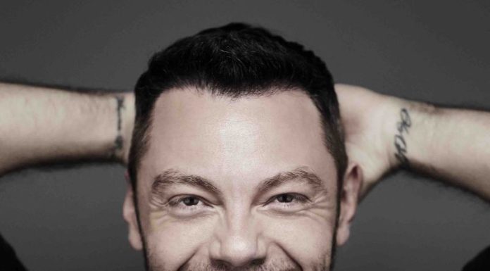 Sanremo, Tiziano Ferro devolve in beneficenza il suo compenso