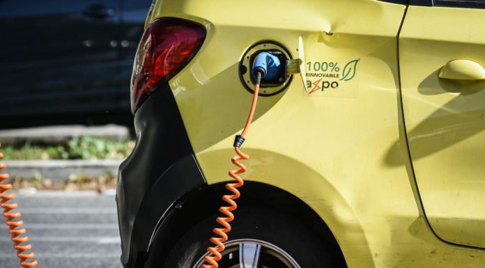 Auto, Confsal “Sostenere le aziende nella riconversione all’elettrico”
