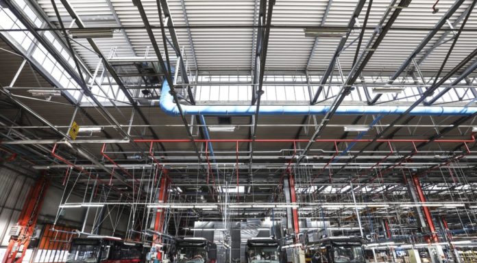 Frena la produzione industriale, nel 2019 -1,3%