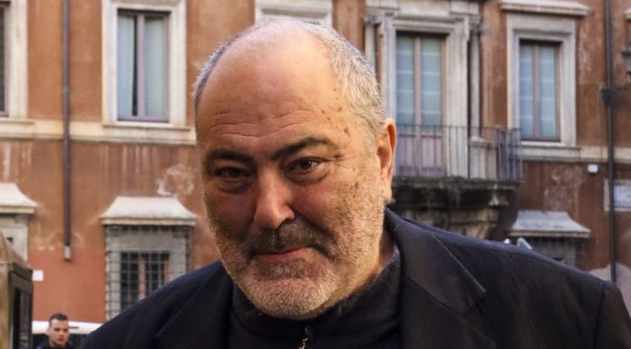 Bettini “Non voglio cacciare Renzi, la maggioranza va allargata”