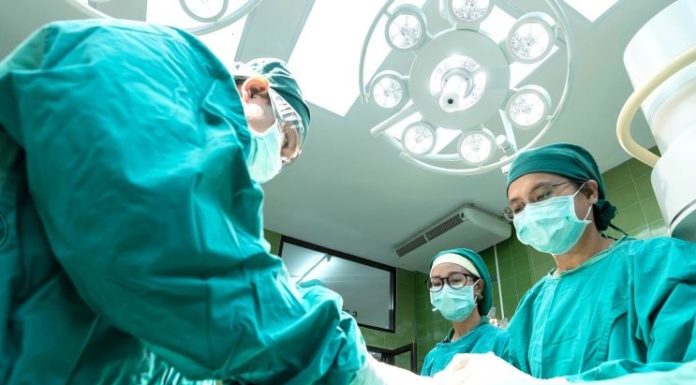 A Bologna prima operazione al mondo con realtà aumentata