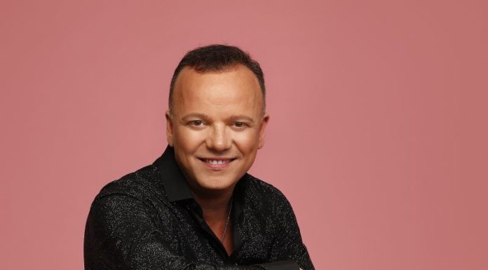 Gigi D’Alessio in tour, il pubblico decide la scaletta