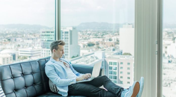 Con il coronavirus anche l’Italia scopre lo smart working