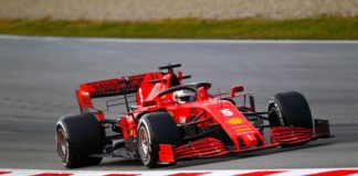 Vettel il più veloce, problema per Hamilton