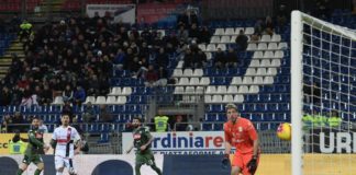 Mertens rilancia il Napoli, Cagliari ancora ko