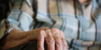 Sant’Anna 1984 “Necessario personale qualificato per anziani in fuga dalle RSA”