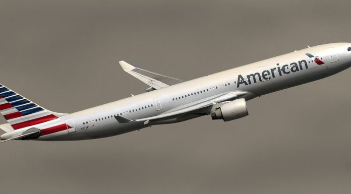 Coronavirus, American Airlines sospende i voli per Milano