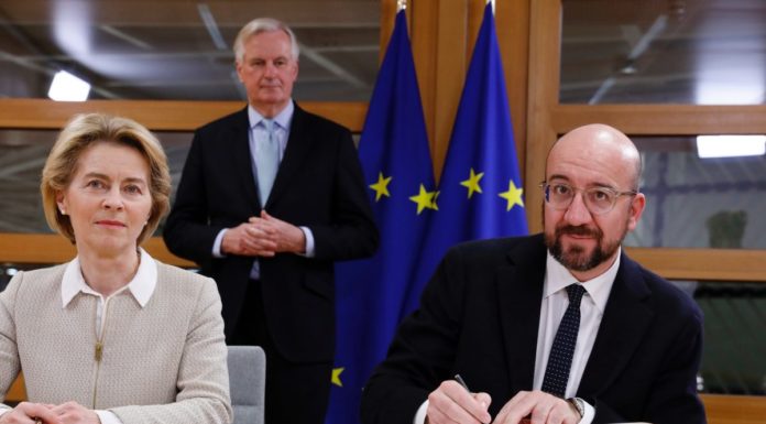 Coronavirus, Ue “E’ tempo di agire per il contenimento”