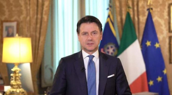 Coronavirus, Conte inasprisce misure “Aperti solo servizi essenziali”