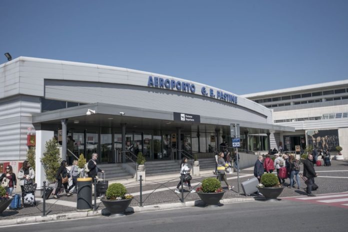 TERMINAL PASSEGGERI AEROPORTO PASTINE ROMA CIAMPINO