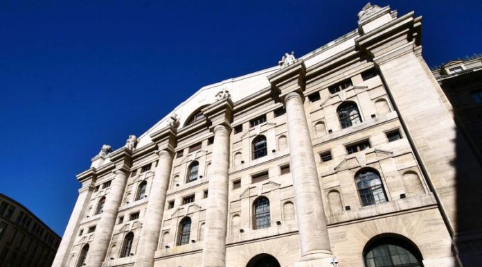 Piazza Affari chiude in deciso calo, Ftse Mib -6,10%