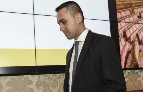Coronavirus, Di Maio “Quarantena per chi rientra in Italia”