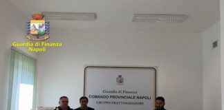 Coronavirus, fabbrica igienizzante per mani sequestrata nel napoletano