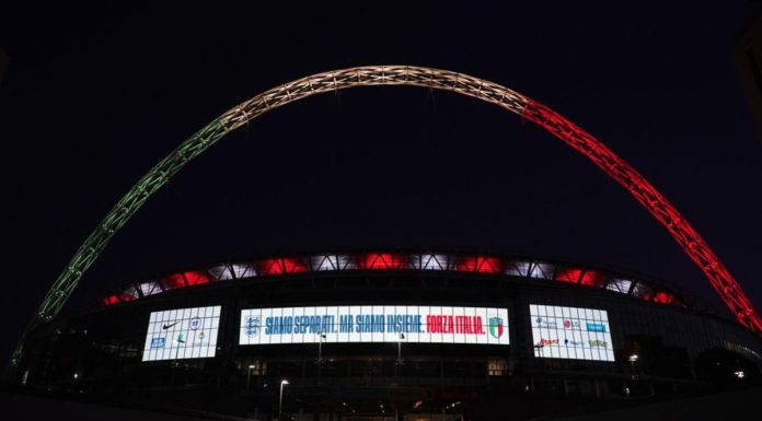 Tricolore illumina arco Wembley, Gravina ringrazia federazione inglese