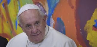 Papa “Momento difficilissimo, usiamo la creatività dell’amore”