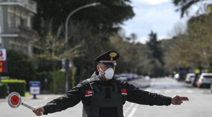 Coronavirus, nuova stretta per chi rientra in Italia