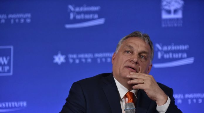 Ungheria, pieni poteri a Orban per l’emergenza Coronavirus